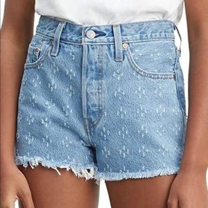 Levi High Rise Light Wash Shorts - W30
